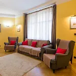 Apartman In Heart Of - 2br 2ba Elegant Downtown