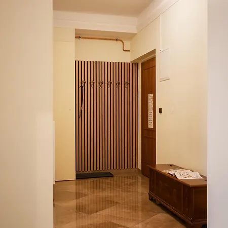 In Heart Of Elegant Downtown - Ac, 2br, 2ba * Prag