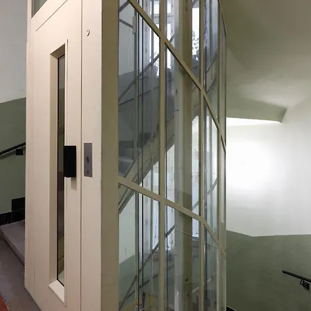 In Heart Of Elegant Downtown - Ac, 2br, 2ba * Prag