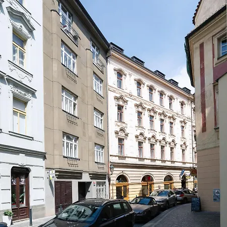 In Heart Of Elegant Downtown - Ac, 2br, 2ba * Prag